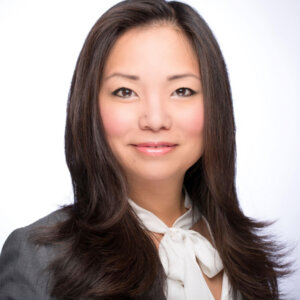 Alicia Chung Headshot